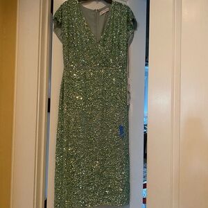 NWT Mac Duggal Sage Green MIDI Size 10 Style# 10766